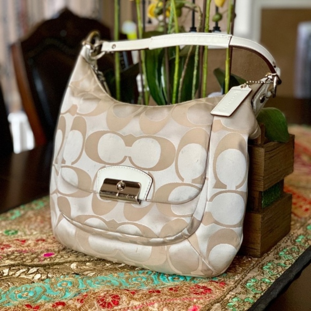 Authentic Coach Kristin Signature Crossbody